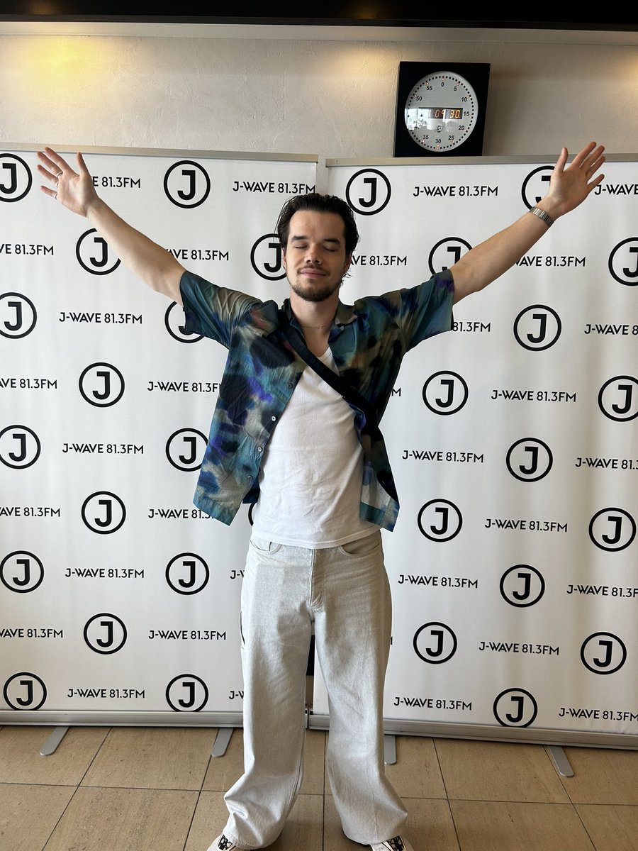 Oscar Jerome (@oscjerome) on Twitter photo Live on <a href="/jwave813fm/">J-WAVE 81.3FM</a> around 13:40 JST - tune in! 
j-wave.co.jp Live on <a href="/jwave813fm/">J-WAVE 81.3FM</a> around 13:40 JST - tune in! 
j-wave.co.jp