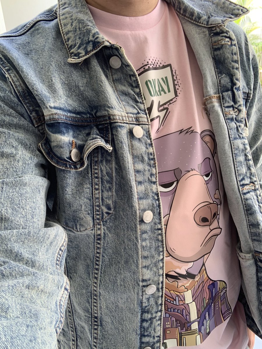 okaybeans's tweet photo. Yo, are you guys talking about this dope pink tee? @okaybears @okbcommunity @okblofi #okaybears https://t.co/os21BEPK6g