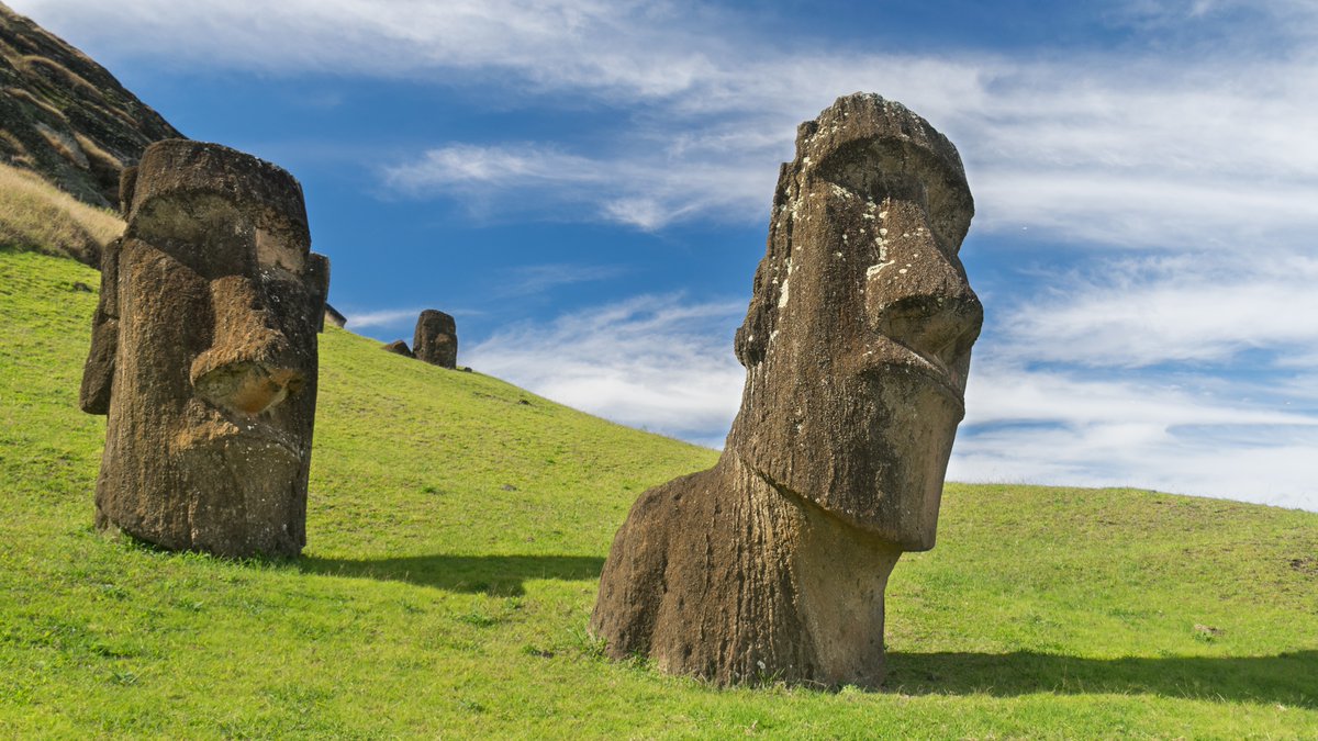 Orongo was the only city on Easter Island. An extremely difficult competition was held here
articlebay.medium.com/orongo-was-the…
#medium #mediumwriters #science #history #rapanui #culture #life #lifelessons #sports #blog #blogs #writer #writers #knowmore #facts #article #articles #blogger