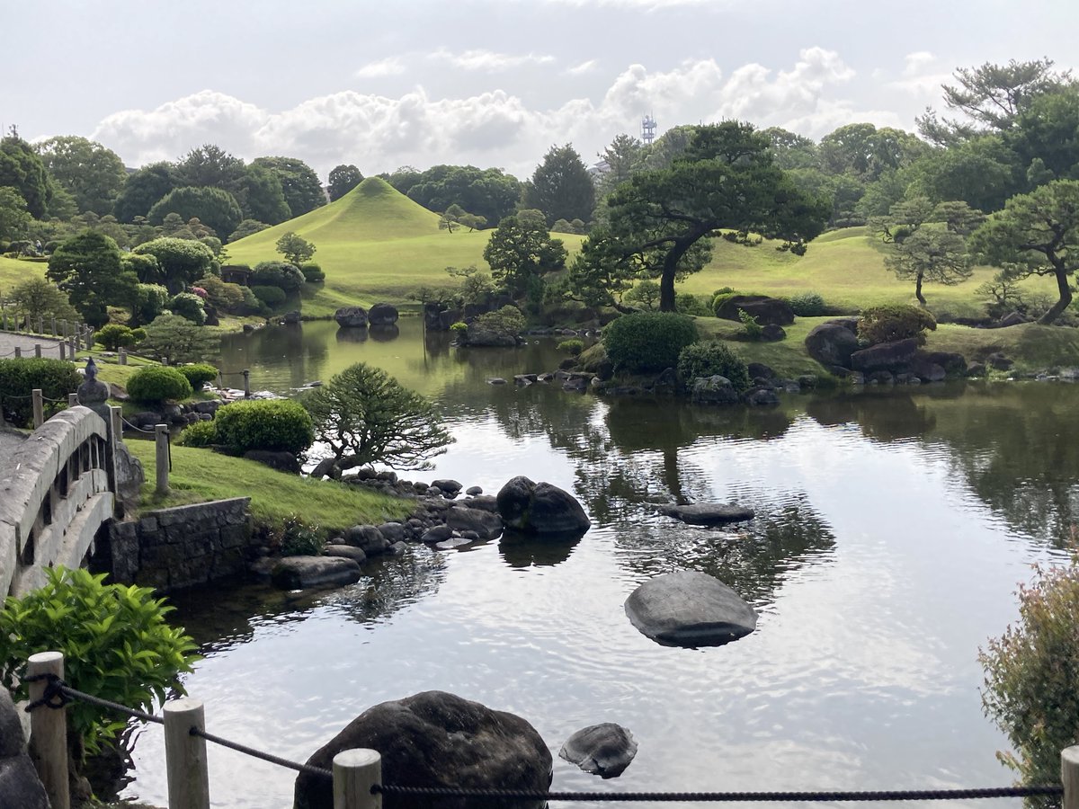 mejiro216's tweet photo. 熊本水前寺公園 https://t.co/MeomLzfB2o