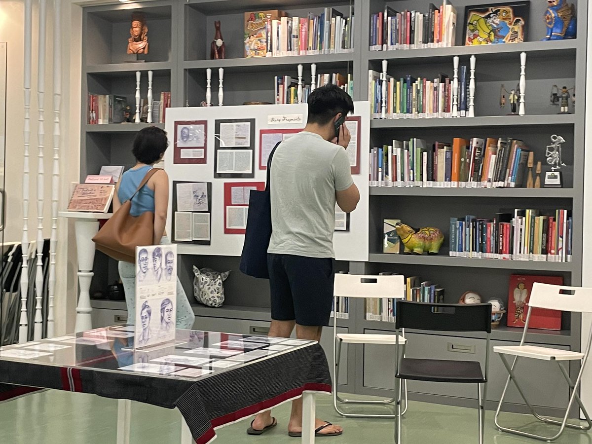 SEAJunction's tweet photo. #Exhibition “Portrait of #Detention: Drawings of #InseinPrison by Maung Phoe”

The #sketches and fragments of #diary by Maung Phoe are being displayed at SEAJunction (4th Floor, Bangkok Art and Culture Center) till 31 May 2023 from 11 am to 7 pm.
#WhatsHappeningInMyanmar https://t.co/PY25lVgzHJ