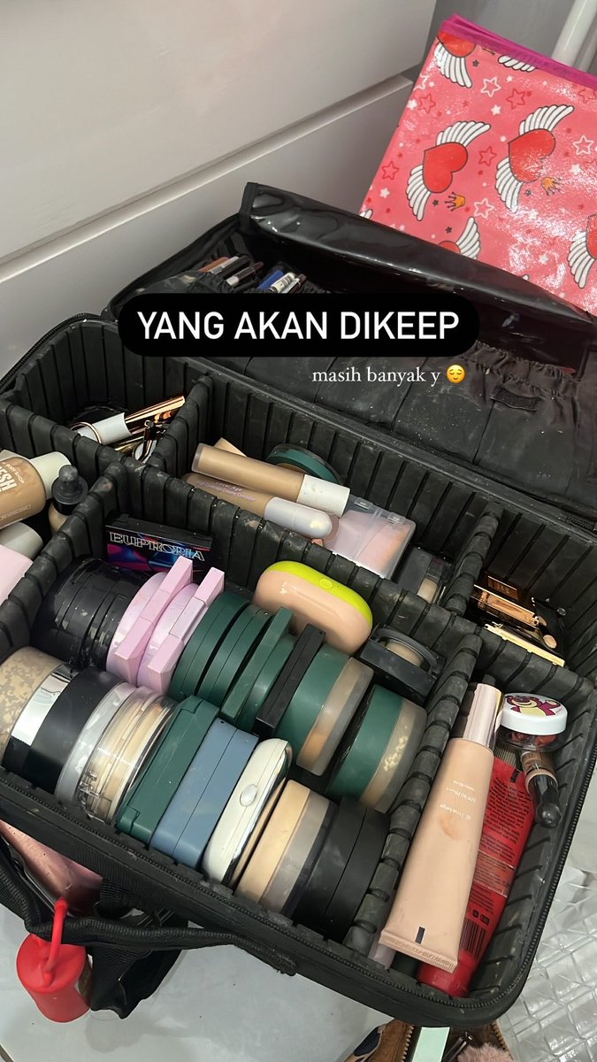 miyaaliii's tweet photo. Pre-wedding : packing. https://t.co/BT56plXLB3