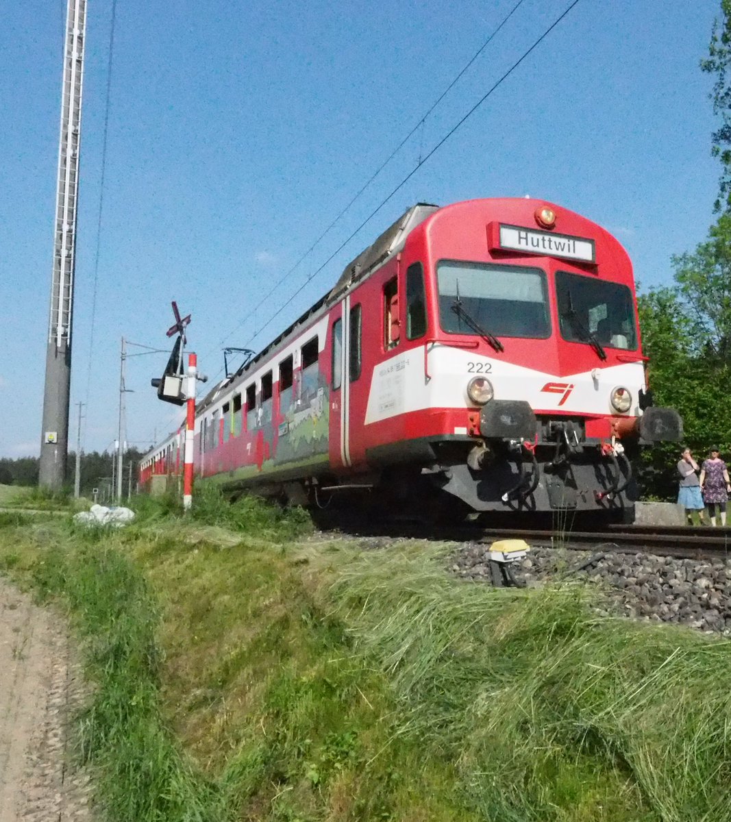 Der RBDe 566 I (RBDe 4/4 I) der ex EBT Gruppe (heute BLS) ist nach seiner Zeit bei der CJ wieder in seiner Heimat. ❤️🥳