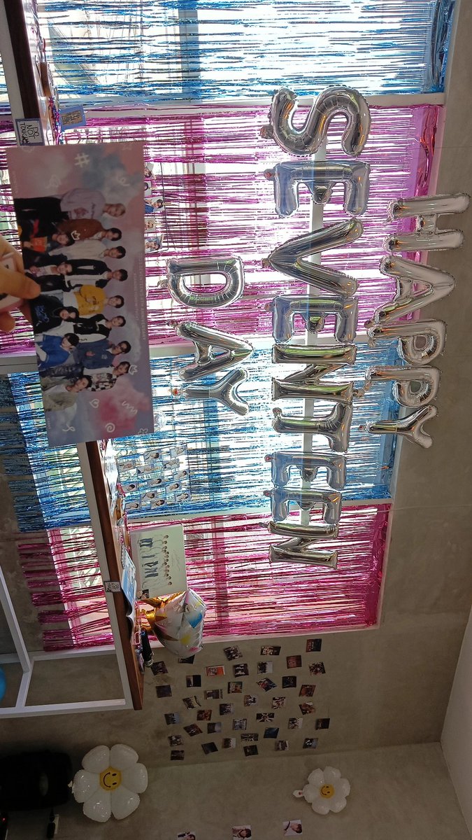 WooHannieZzy's tweet photo. Happy Anniversary @pledis_17 🩵🩷 
@huihuimarket
#8andBeyondwithSVT https://t.co/Id2a6TT8rq