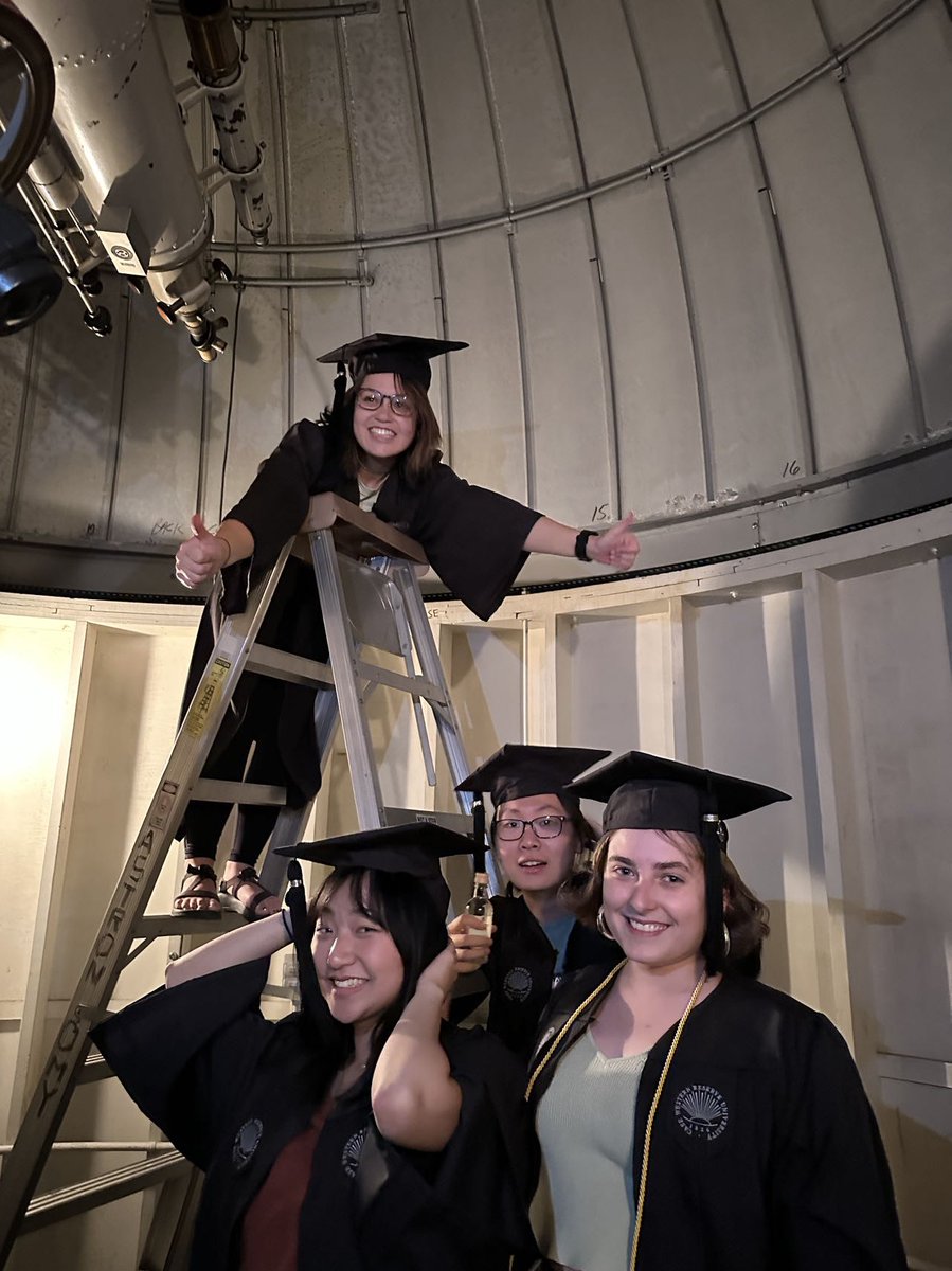 Gemma66845556's tweet photo. Will miss @PhysicsCWRU &amp; @CWRUastro family so much! Very fortunate to be part of them. I wouldn’t make it through without support from my mentor, friends, professors, and my family! See you all in the future and best luck!
Next up, phd at @Caltech https://t.co/skljkMvy7s