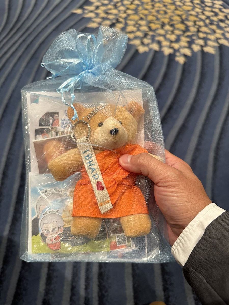 perrylamanilao's tweet photo. “Peace in one’s heart, starts in one’s hands.” Thank you มูลนิธิ สกพ. - IBHAP Foundation. 🙏🏽💙
#DialogueCitiesSEA https://t.co/JMdciqD6hd