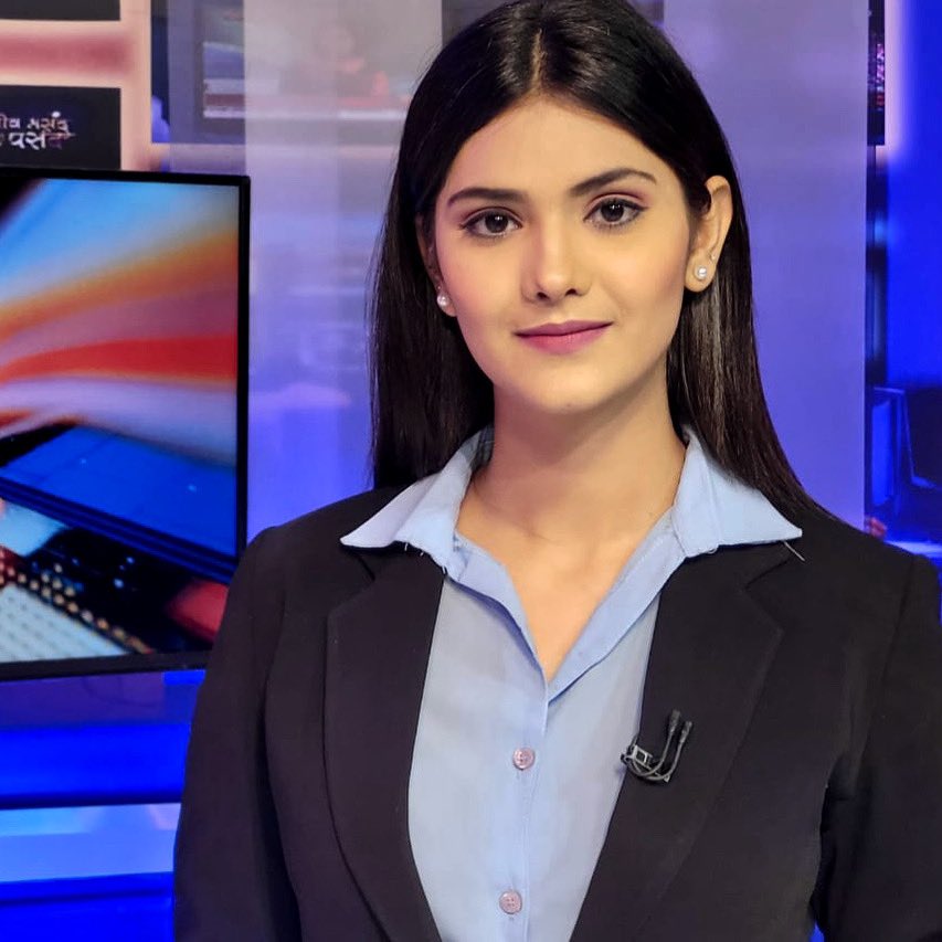 Poojasharma_ps_'s tweet photo. When eyes talk, listen.👀
.
.
#closeup #focus #newsanchor #anchorsofindia #newpic #SundayFunday
#sundayvibes #formal #fyp #foryou https://t.co/fWvRNSK6WC