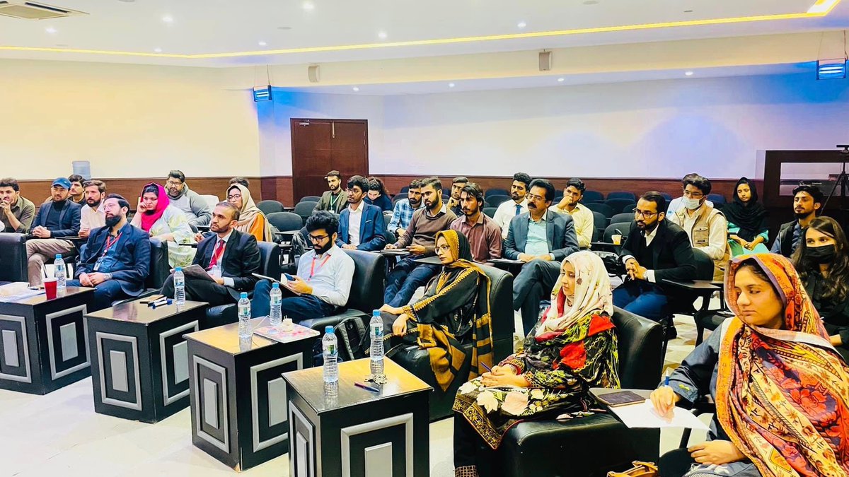 CCPSUMT's tweet photo. Clicks from the Round Table Deliberation; A comprehensive discussion between the keynote speakers and the participants of Policy Dialogues on Rethinking Social Sciences and Humanities in Pakistan. https://t.co/3spdB0kumK