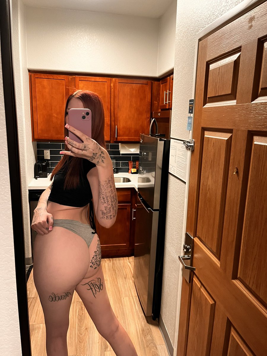 itsTTBaby10's tweet photo. Talk 2 me …😻 https://t.co/7AhRNGtIlB 

#onlyfans #onlyfans_girl https://t.co/zUCFkzY5kr