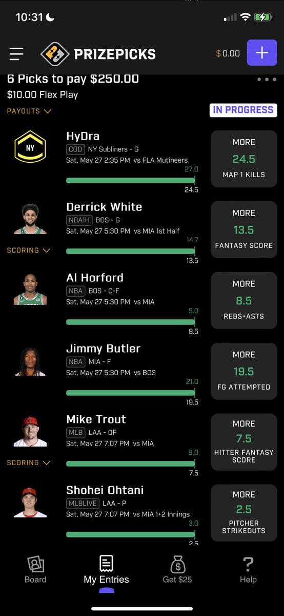 CaliRob4Ever's tweet image. Another bangg! Mike Trout came through in the bottom of the 9th! 🔥