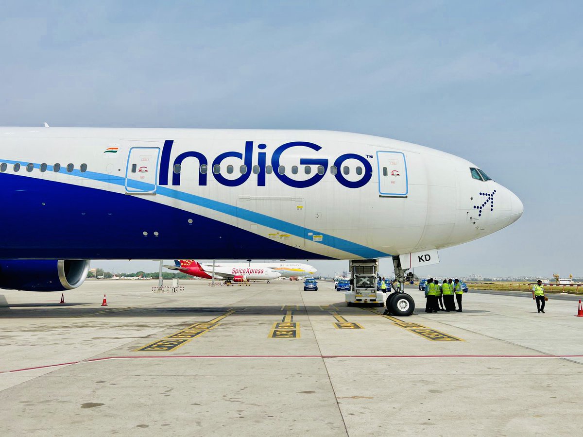 iam_amangulati's tweet photo. And the Eagle has landed 🛬…. 1st ever #B777 of #IndiGo6E has arrived in its livery a short while back .  #Avgeek 

#Aviation #Planespotting #aviationlovers  #Photo 

@BoeingAirplanes  @DelhiAirport https://t.co/yKYKTBwbto