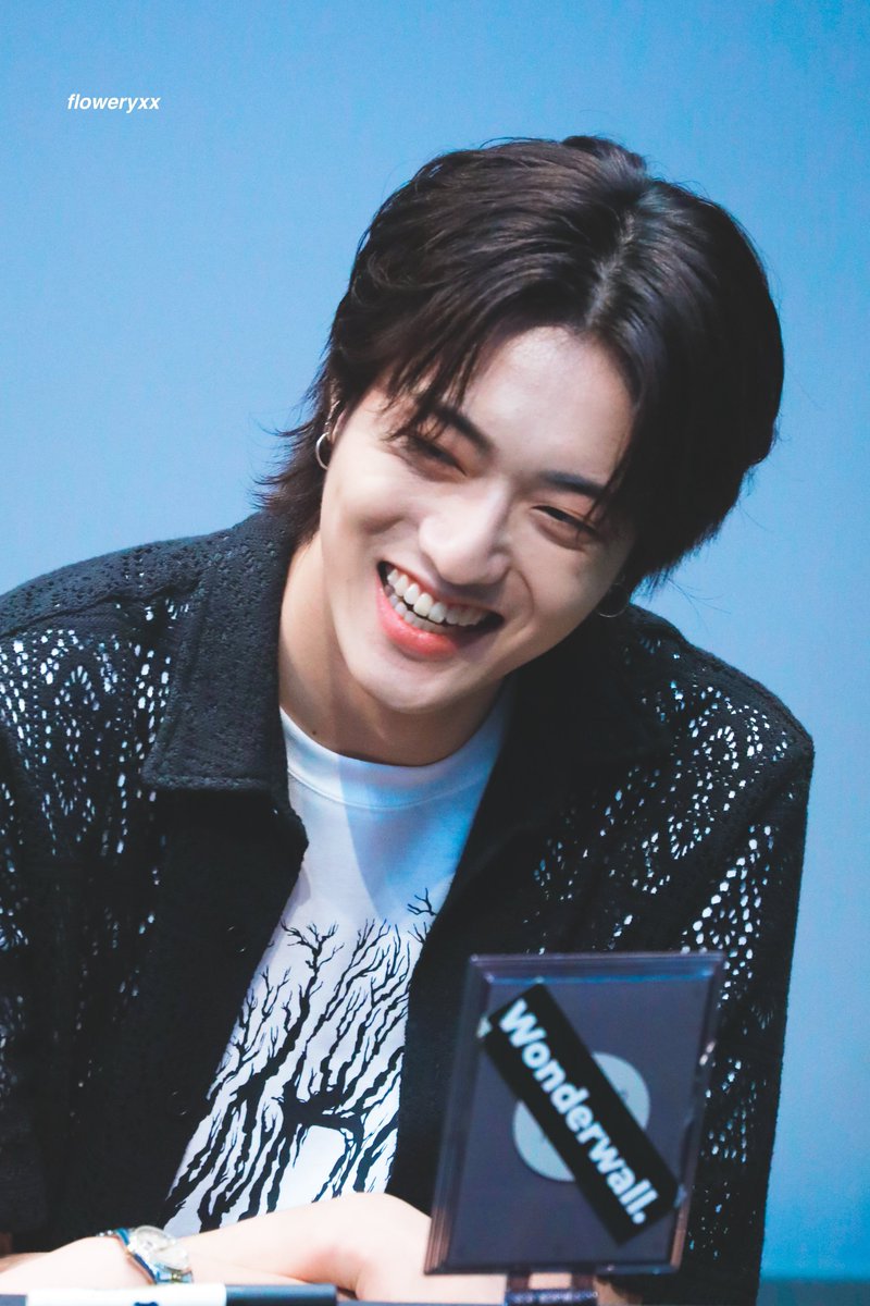 wtnbfiles's tweet photo. happiness looks good on u ♡ 

#HARUTO #하루토 https://t.co/0VsPXHY5U7