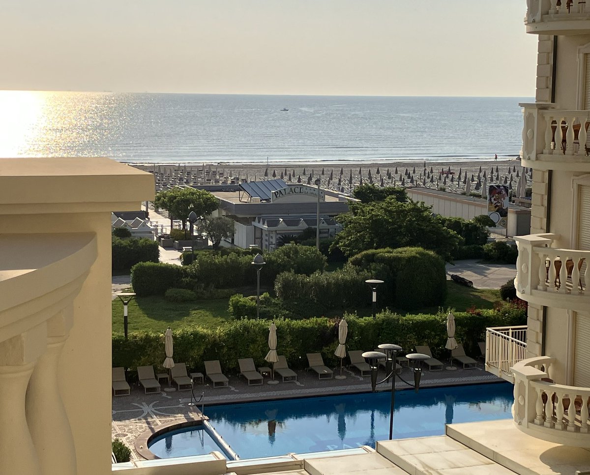 gentile_gabri's tweet photo. Buongiorno dal Palace Hotel #SelectHotels di Milano Marittima! Come ogni anno tutto è pronto in attesa dei partecipanti al #Workshop #B2B #MICE #FullContact #PCO targato #EdimanEventi @MeetingeCongr Vi aspettiamo! #EmiliaRomagna ❤️ https://t.co/gcGejmsH6o