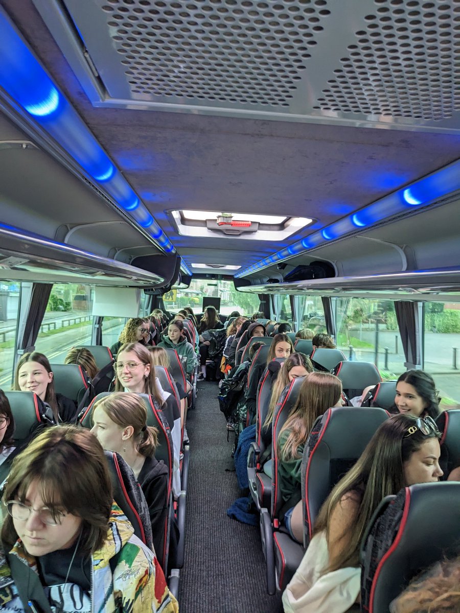 Hist_StMonicas's tweet photo. And off we go!! The 44 students and 5 staff, along with Richie our Tour Guide and Dave the coach driver, are on the M60 and heading to Dover. #BattlefieldsTour #TeamHistory https://t.co/kZSatVTYMS