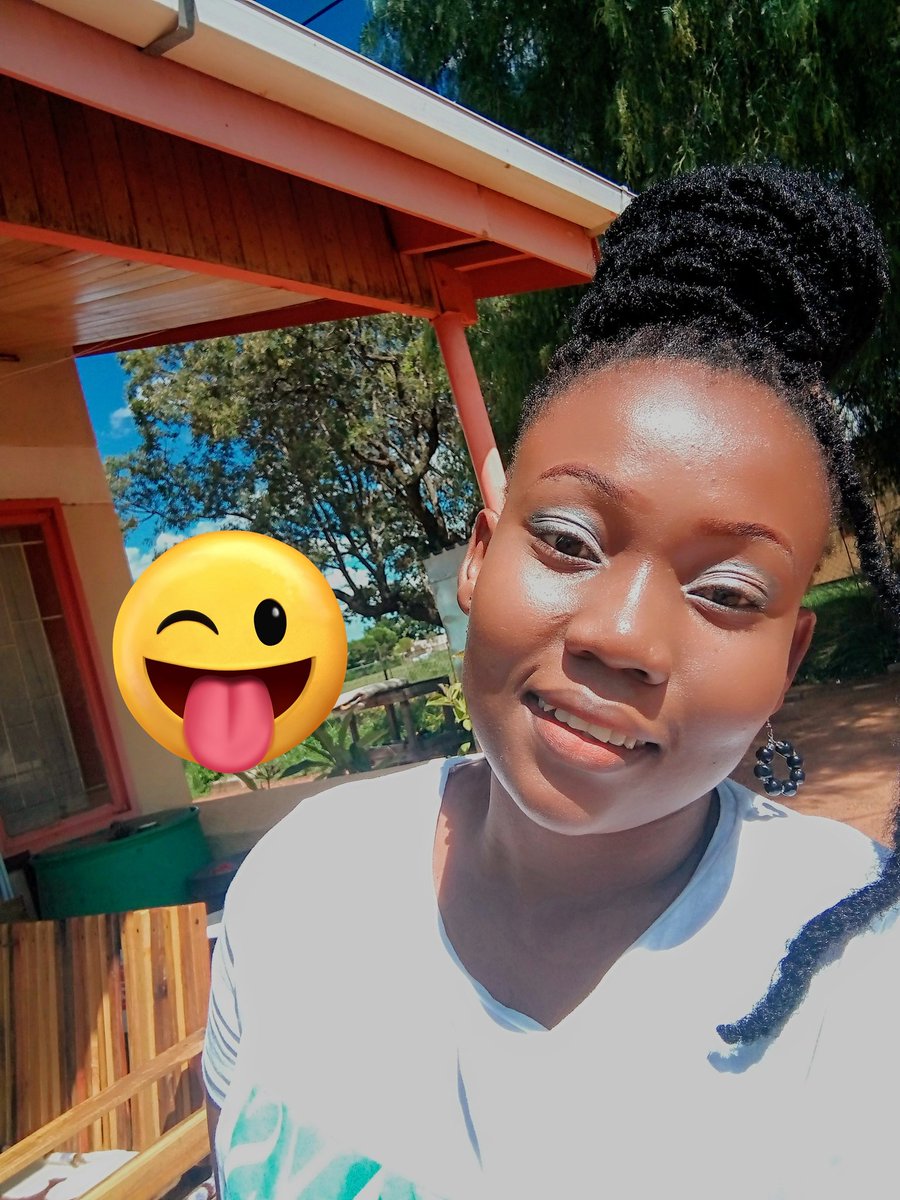 Mimie Shellin (@mimieshellin) on Twitter photo 