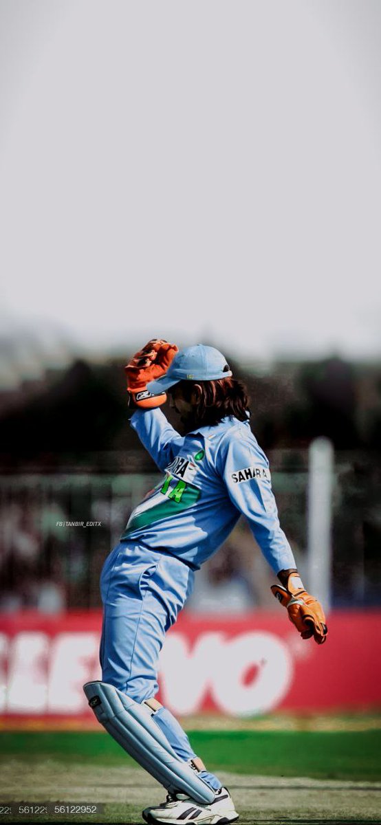 AbdusSamadL07's tweet photo. My Man.... please give us one more 🏆🥺
The Man! The Myth! The Legend
#Hailcsk
#ChennaiSuperKings #MSDhoni𓃵 #IPLFinal #IPL #HardikPandya
@ChennaiIPL @msdhoni https://t.co/6WIjhNSpDr