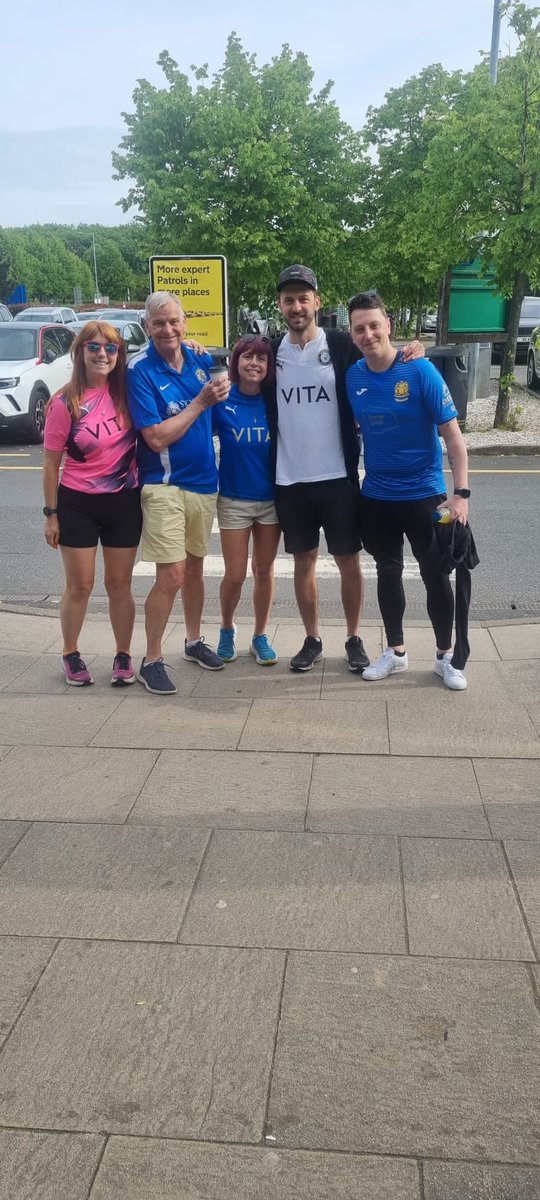 CTizzle27's tweet photo. @StockportCounty On our way with an obligatory stop at Greggs! #countyatwembley https://t.co/TNTBbfn4wW