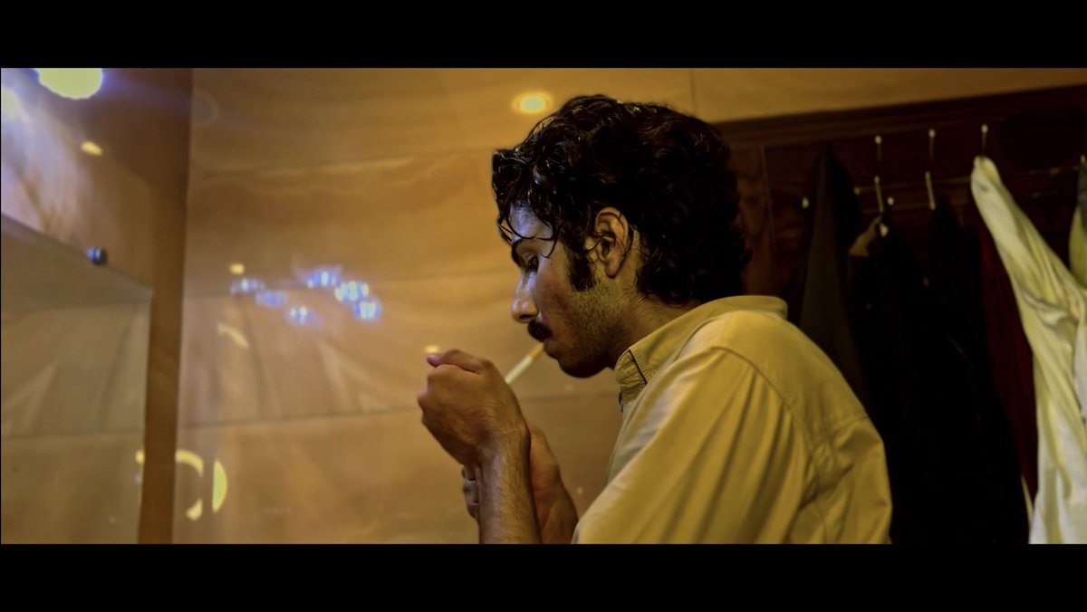 wasay_janab's tweet photo. Some of my fav frames from the movie “INTEKHAB” https://t.co/rzTvmlGHny