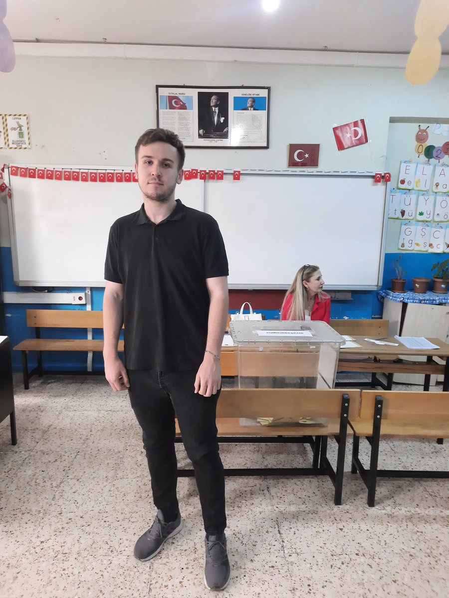 ramockaa's tweet photo. sandığımızın başındayız https://t.co/ybGjaQyiF6
