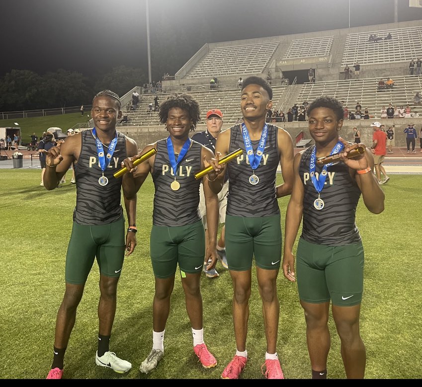 MalachiDaws0n's tweet image. 🗣️STATE CHAMPS in the 4x4❗️

3:12.9 

Big shoutout to my relay brothers! 🗣️Let’s double up❗️

@ManuiaNoah 
@CaliphJohnsonJr 
@KingXai_13