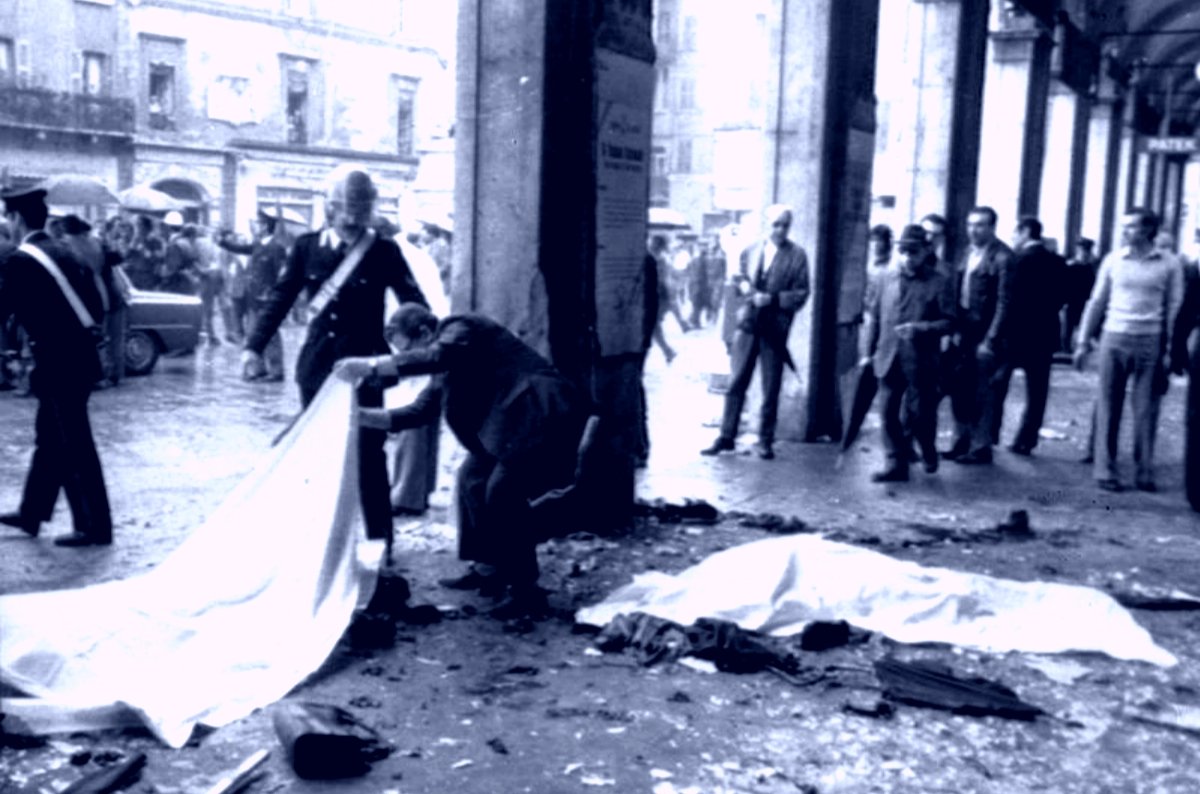 #28maggio 1974
Brescia, h.10,12
#PiazzadellaLoggia, la bomba
8 morti, 103 feriti
Dopo 49 anni, oggi inchiesta quater
La chiamavano 'strategia della tensione'