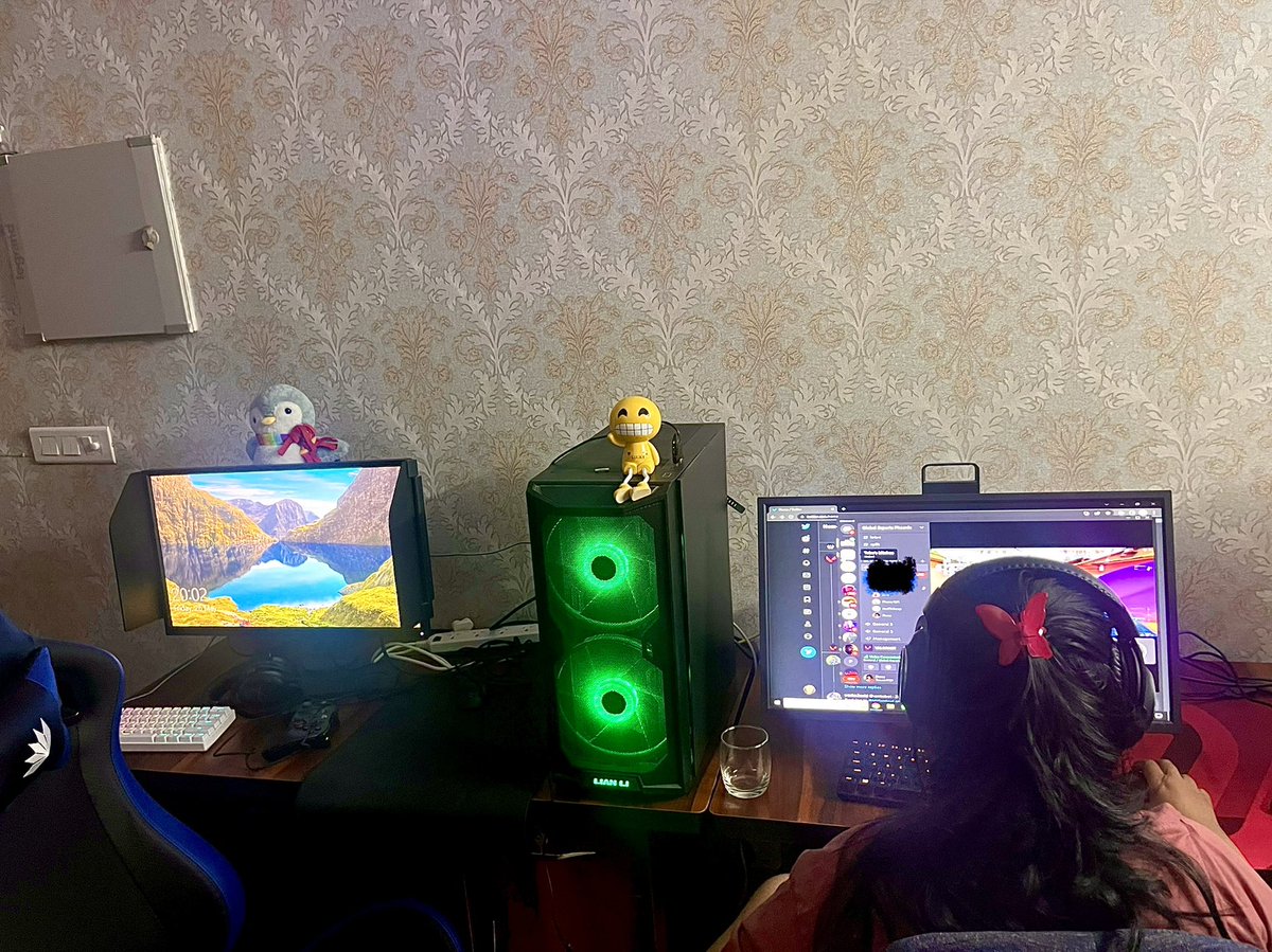 Abhay Mulchandani (@knightriderval) on Twitter photo Time to grind, new setup. Couple goals ✅ <a href="/DoctorRosee/">Rose</a> Time to grind, new setup. Couple goals ✅ <a href="/DoctorRosee/">Rose</a>