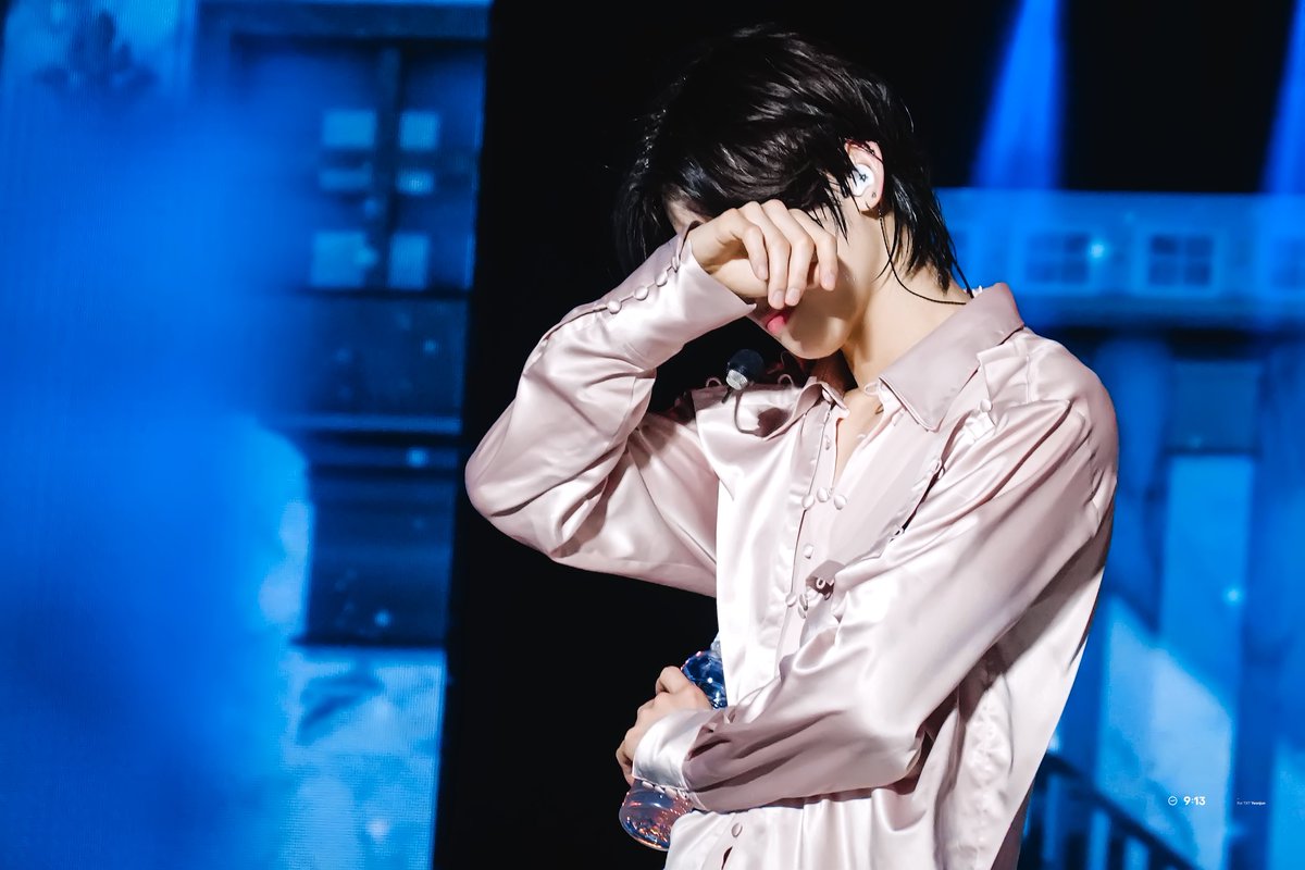TIME_yj's tweet photo. 230527

수고 많았어ㅇㅇ
#연준 #YEONJUN 
#TOMORROW_X_TOGEHTER https://t.co/Je9YNvySAc