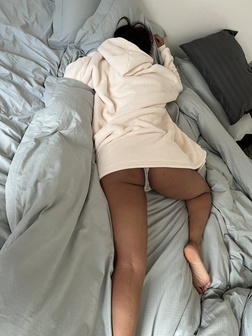 Easy like Sunday Morning https://t.co/Y0QS7geWUG<a href="/tag/sexytuesday"class="tags"><span>#sexytuesday</span></a><a href="/tag/feelingmyself"class="tags"><span>#feelingmyself</span></a><a href="/tag/tuesdayvibe"class="tags"><span>#tuesdayvibe</span></a>