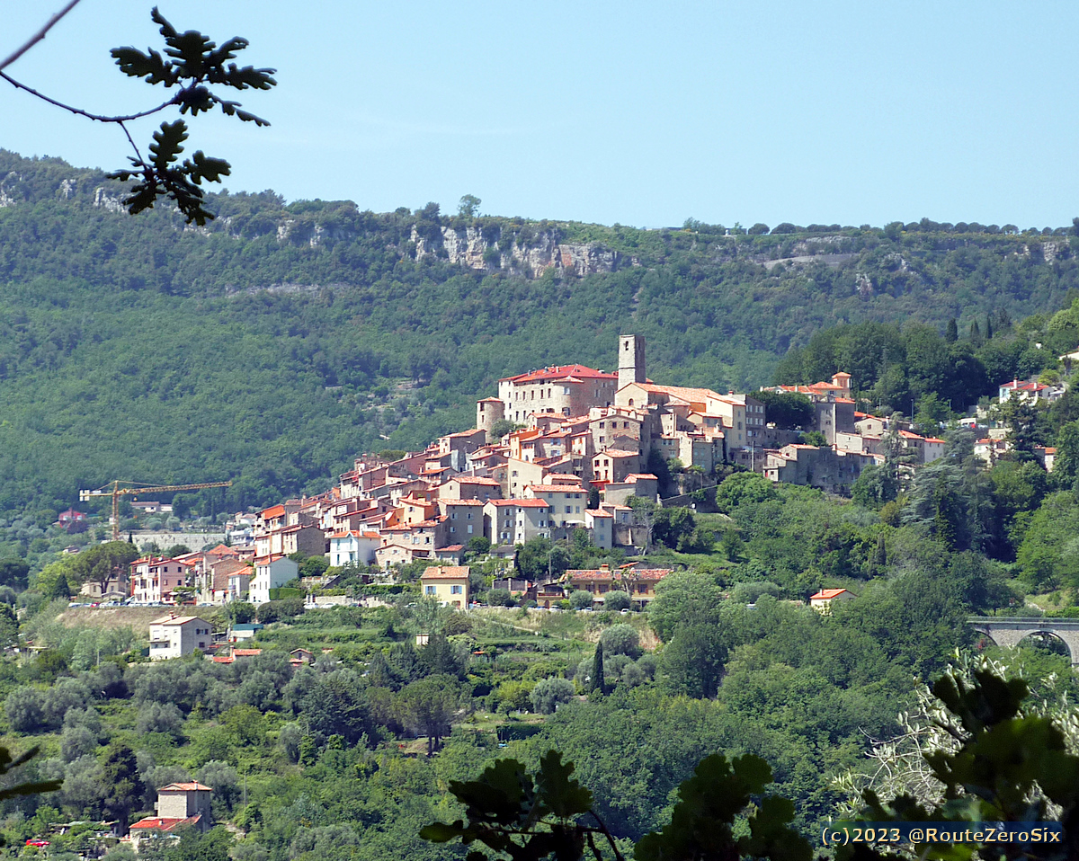 Le village perché de Bar-sur-Loup (Alpes-Maritimes)

#LeBarsurLoup #BarsurLoup #AlpesMaritimes #CotedAzurFrance #MagnifiqueFrance #BaladeSympa