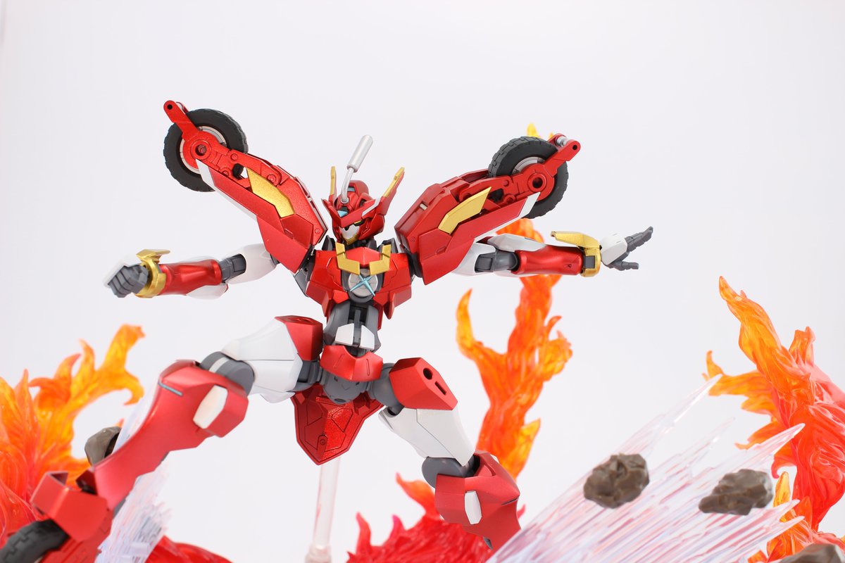 V_Y_stake's tweet photo. #イチニノコン3
”覇絶る侵略”
機体名【レッドゾーン GUND】

レース用の機体がテーマだったのでデュエルマスターズからレッドゾーンシリーズをモチーフに水星の魔女のキットをメインにミキシングで作成しました。
「貴様のガンプラは周回遅れだ！！」 https://t.co/g6wBofw6Y6