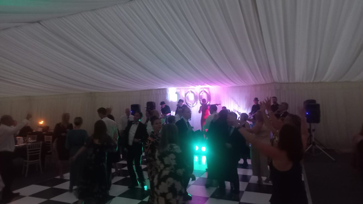 Retrospect tweet media