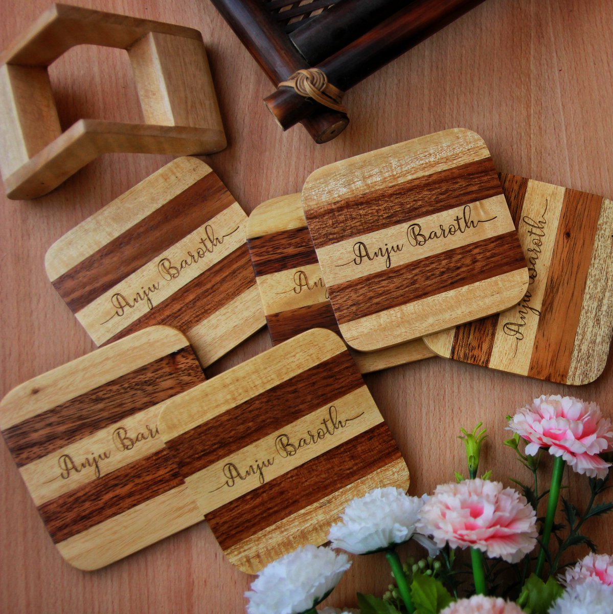 These table coasters customized with names are great home accessories to personalize your home decor.
#woodgeek #woodgeekstore #coasters #woodencoasters #coasterset #teacoasters #coffeecoasters #homedecor #housewarminggift #homedecorgifts #personalisedgifts  #woodworking