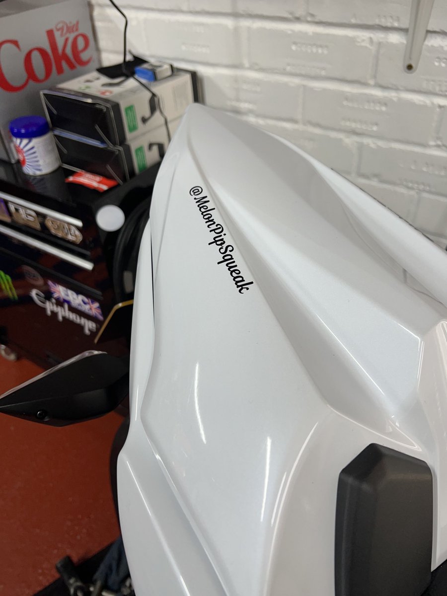 Morning fucknuggets 👋🏻👋🏻

Today I are mostly being a bit of a bellend 😎😁🖕🏻
#NoYouFuckOff