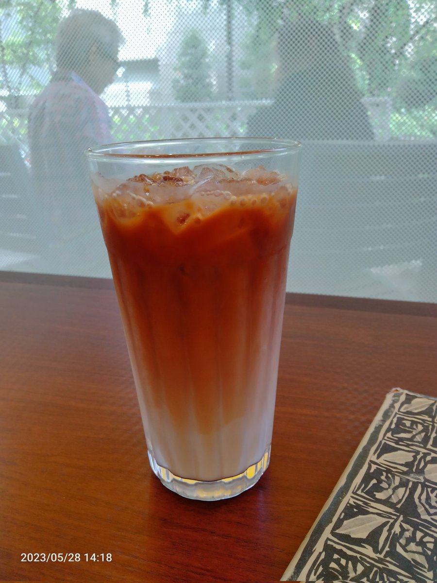 NoriToday's tweet photo. 今日はお茶の水のカフェにこもる https://t.co/9Uu9yTs0qW