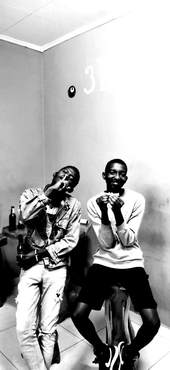 MICHAELSWIIFT's tweet image. Private "EP" Listening Party.