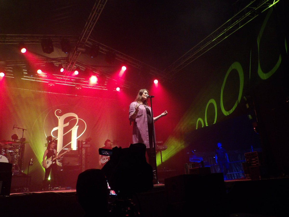 chanhoed's tweet image. #FloorJansen #Pesse #Muziekfestival #Floorworld