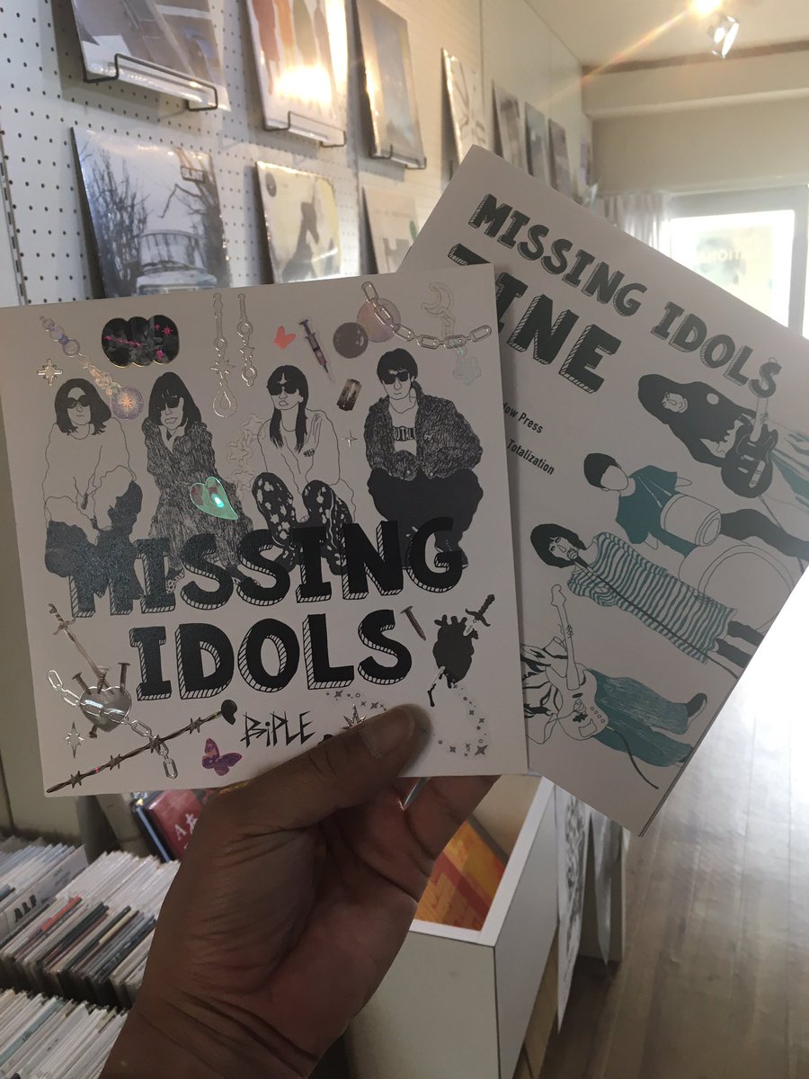 0310masao0310's tweet photo. FILE-UNDERさんでP-iPLEのnew7インチ+zine回収☆☆☆
#fileunderrecords
#PiPLE #CallAndResponse https://t.co/jhNmhwIasg