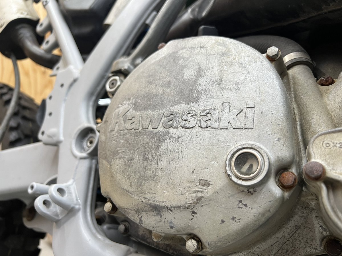 Zero_Kasu_'s tweet photo. 2ストをぶっ生き返す!
#kdx250
#2ストローク https://t.co/wV1EZNnpgO