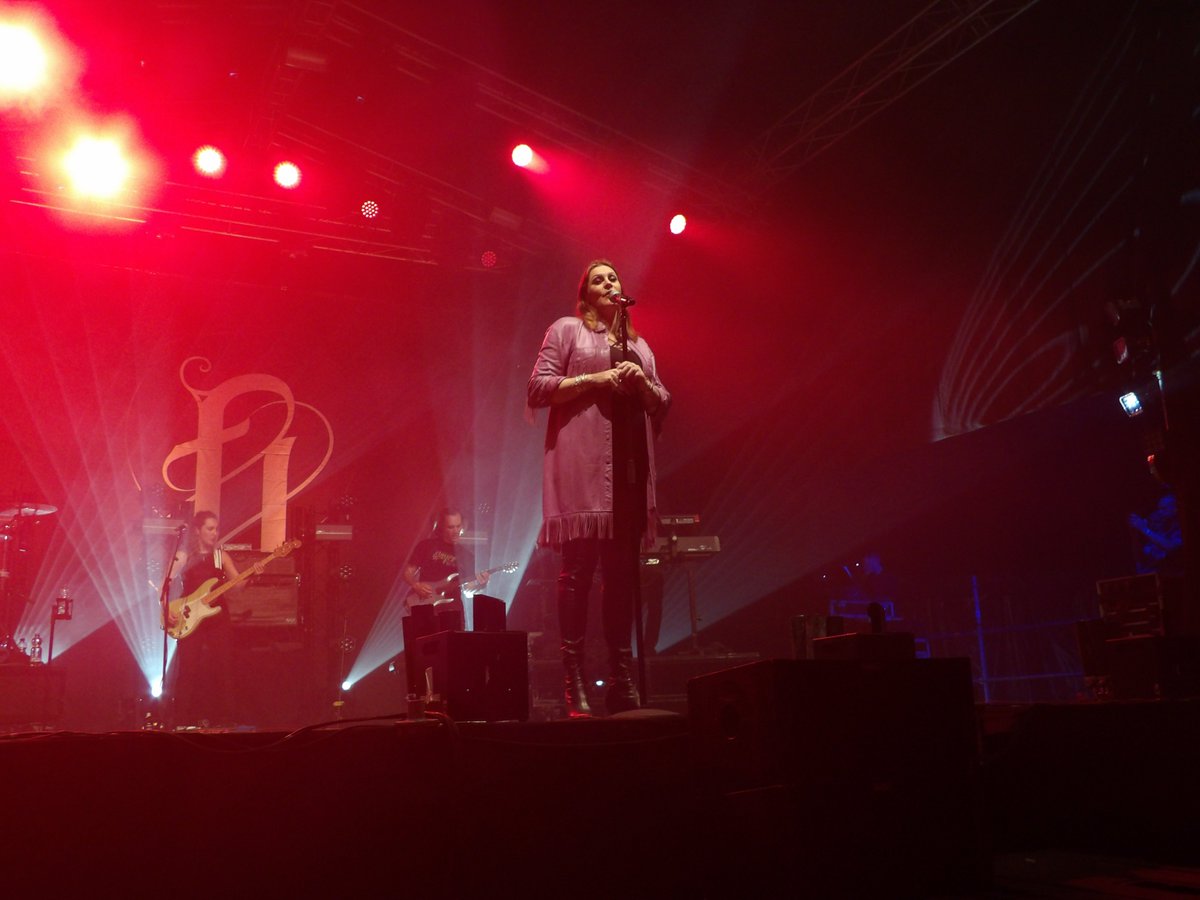 chanhoed's tweet image. #FloorJansen #Pesse #Muziekfestival #Floorworld
