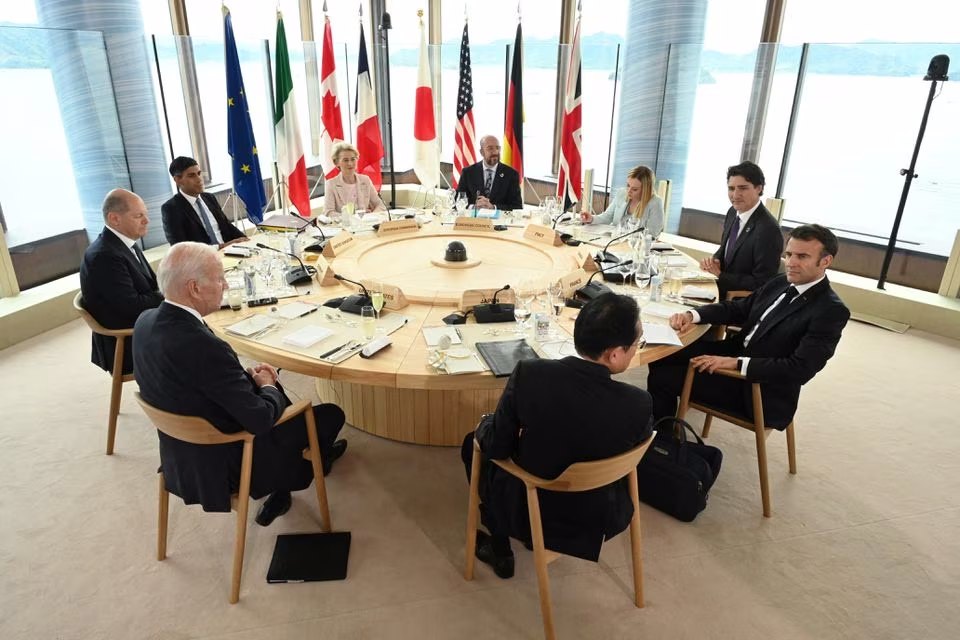 StefanoRocca9's tweet photo. "A tutto #Gas #USA" perché la democrazia ha un prezzo, talvolta quello più alto al mondo

Il #G7 di Hiroshima ha “sdoganato” gli investimenti pubblici nel #Gnl, un business per l’export degli Stati Uniti.

https://t.co/T4PaawlFBa #GasUSA #GNL #EnergìaVerde #USA #G7 https://t.co/Ynh3TGx45n