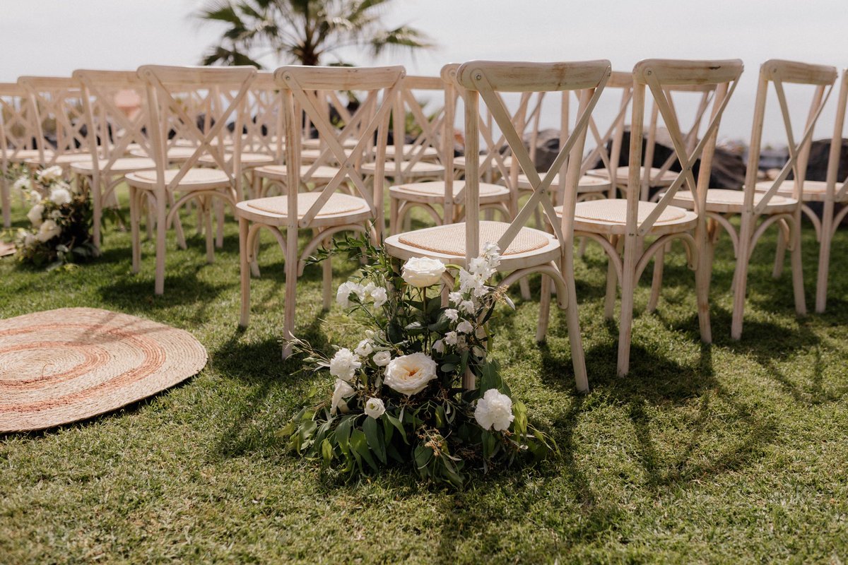 #pretty #rusticwedding  #ceremonydecor for this gorgeous sunny #gardenwedding in #tenerife   

licandroweddings.com 

<a href="/Vincci_Hotels/">Vincci_Hotels</a> 

 #licandroweddings #wedding #weddingplanner #destinationwedding