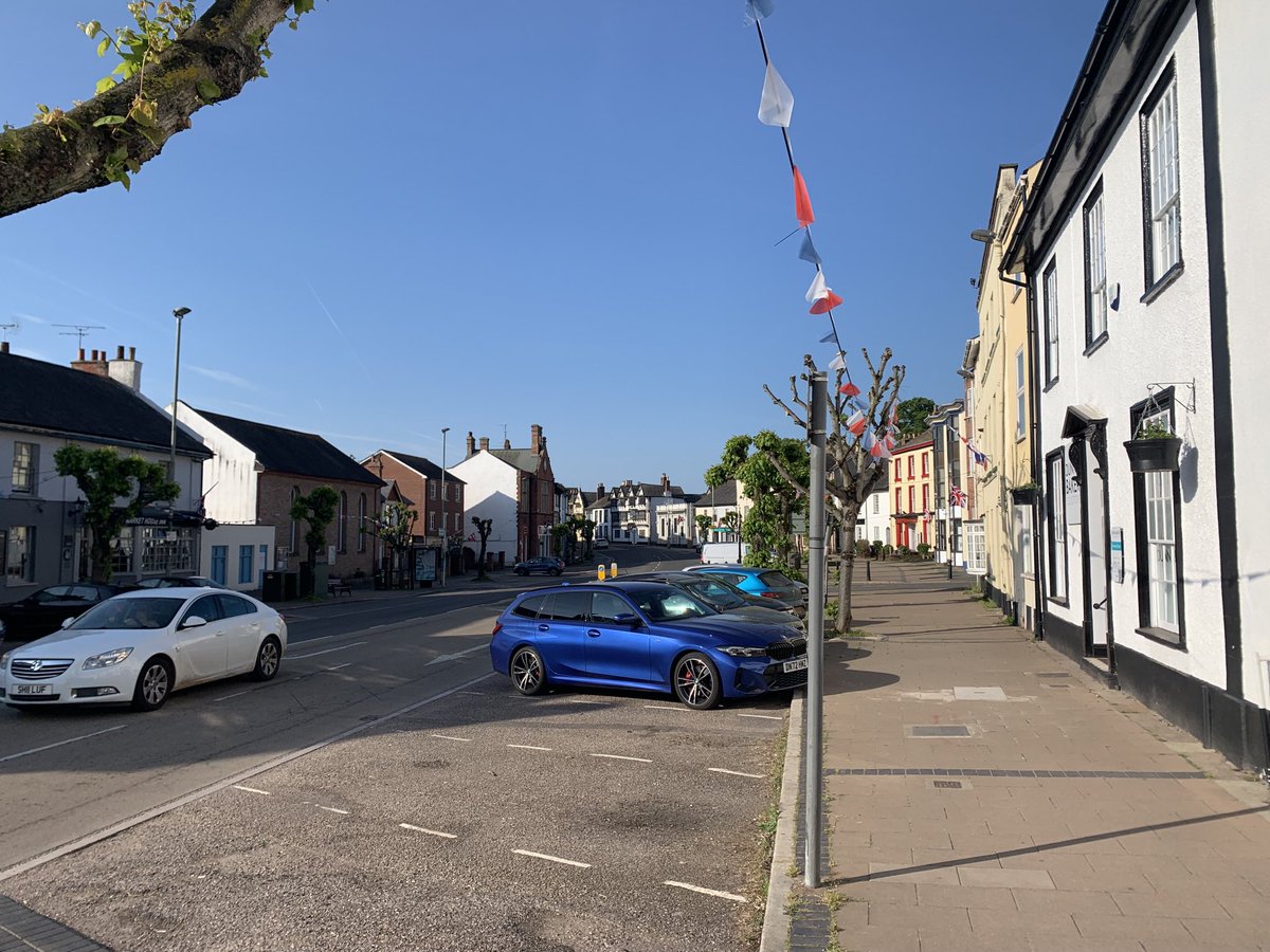 Prayin “Come Holy Spirit” as I walk though #cullompton on the way to church this #pentecostsunday ⁦<a href="/ChurchStAndrews/">St Andrew's Church</a>⁩ ⁦<a href="/CofEDevon/">Diocese of Exeter</a>⁩