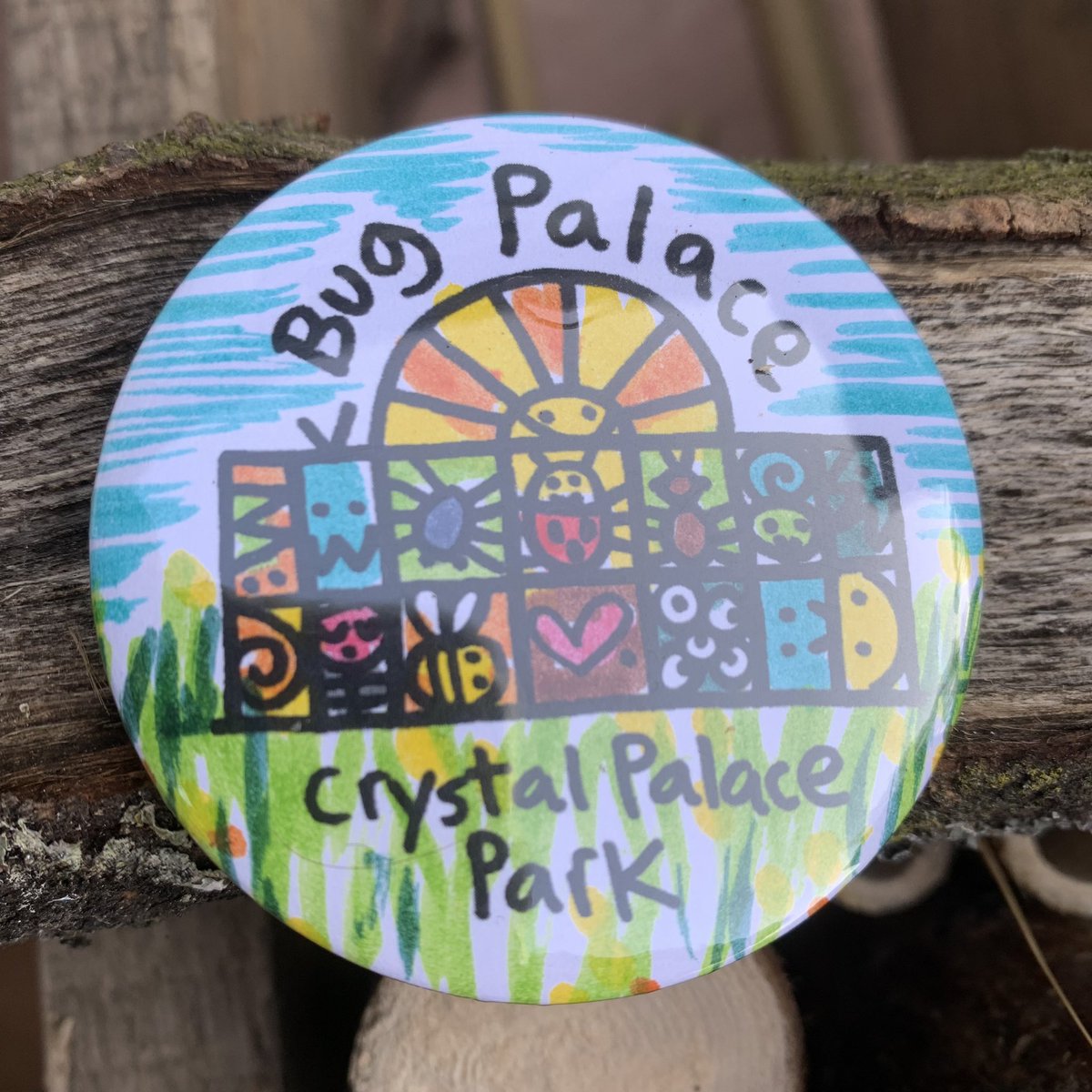 “If you build it. They will come.”
One mini beast bug palace built from recycled materials reclaimed <a href="/CrystalPalacePK/">Crystal Palace Park</a> including old stage flooring from <a href="/CP_Bowl/">Crystal Palace Bowl</a>. Today from 11 help stock up the bug palace and enjoy all activities on offer crystalpalaceparktrust.org/news/secret-sp…