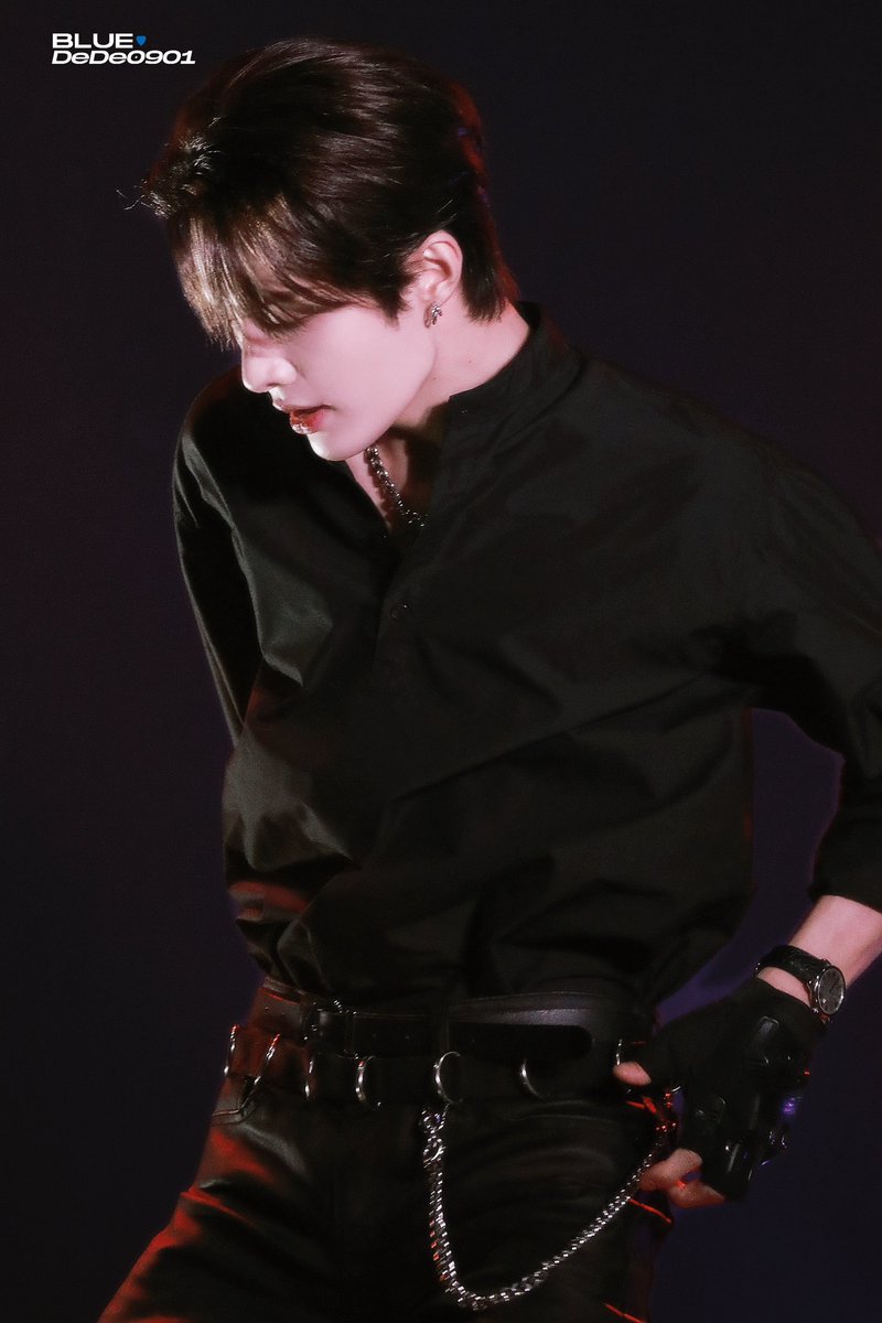 BLUEDeDe0901's tweet photo. 20230528
🔥🌹🧛

#천지안위 #CHENJIANYU #チェンジェンユ #OnTheWayToYou #FANMEETING #JAPAN #BOYSPLANET #보이즈플래닛 https://t.co/8hmVTNyGzV