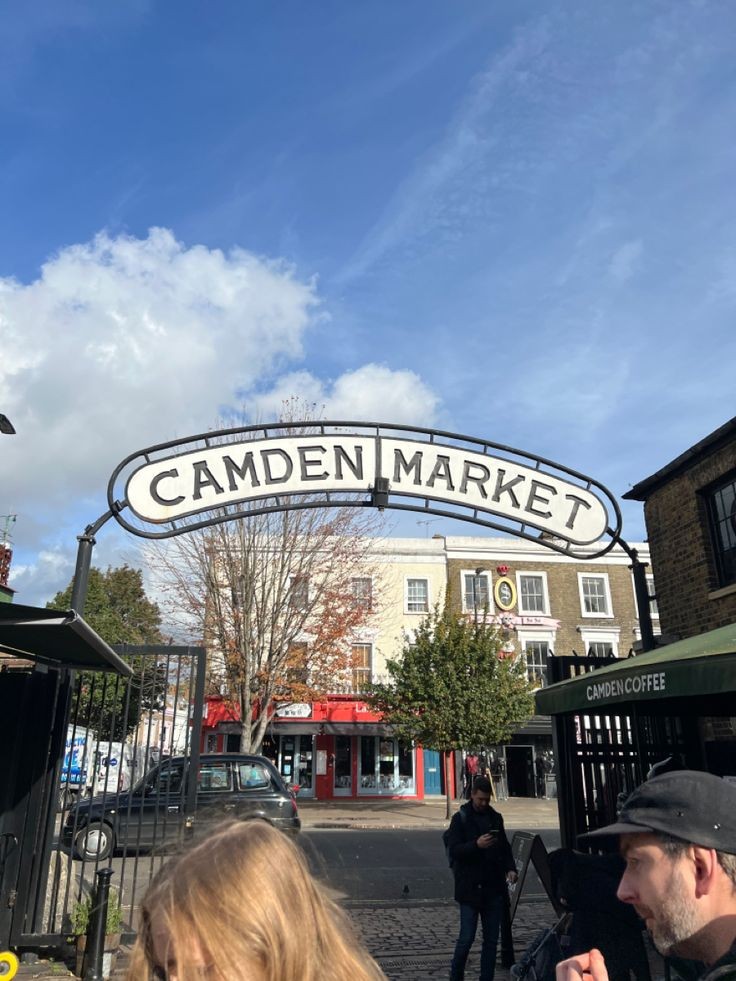 Camden, London.
Love that part of town.
📍Camden, London 🇬🇧.
#letsdolondon #london #camden