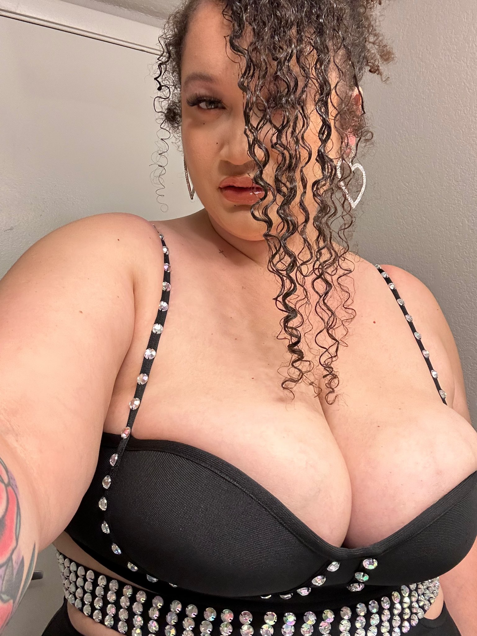 plusbih 🐰 on Twitter: "Hey, everyone, it’s my Birthday!!! 🎉♊️ 😘🎂🎉🎉