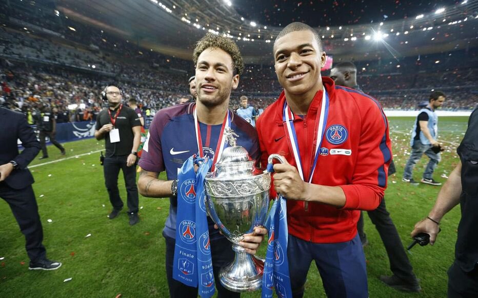 infosports7's tweet photo. Toujours pas de Coupe de France #Constatation https://t.co/x0WJlOfBfb