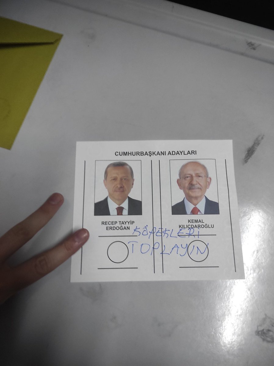 Hep söyledim yapacağımı... Sokaklarda can tehlikesiyle yaşıyorsam hiçbirimiz oyu hak etmediniz demektir... <a href="/Akparti/">AK Parti</a> <a href="/herkesicinCHP/">CHP 🇹🇷</a>