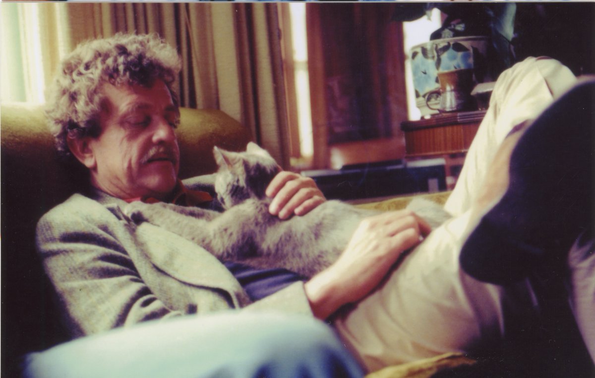 Here's a favorite photo of mine you haven't seen before: #KurtVonnegut with a kitty. (Photo by Loree Rackstraw.)