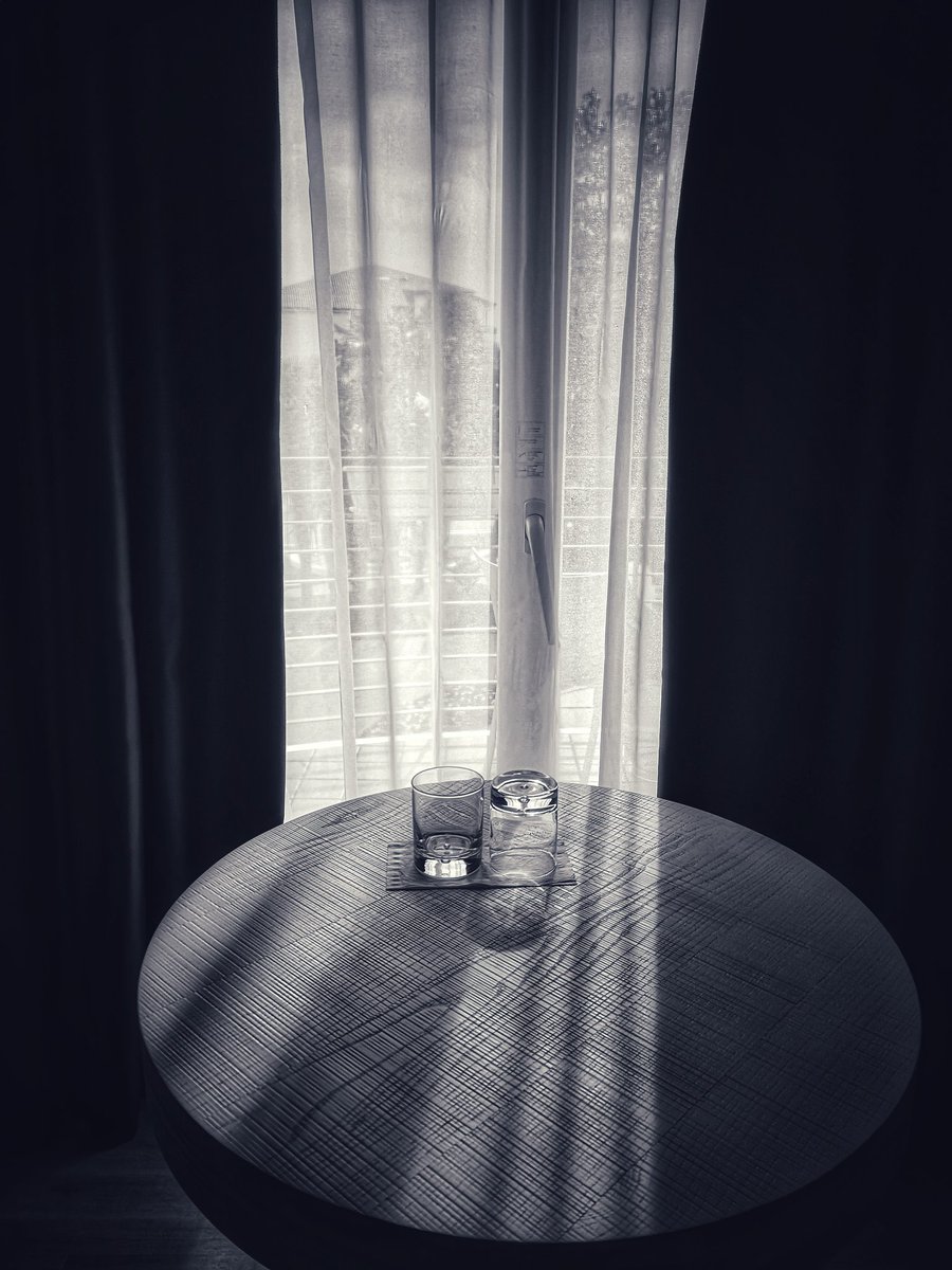 Traumfaehrte's tweet photo. Early morning sun https://t.co/8Hsyfmsd1i